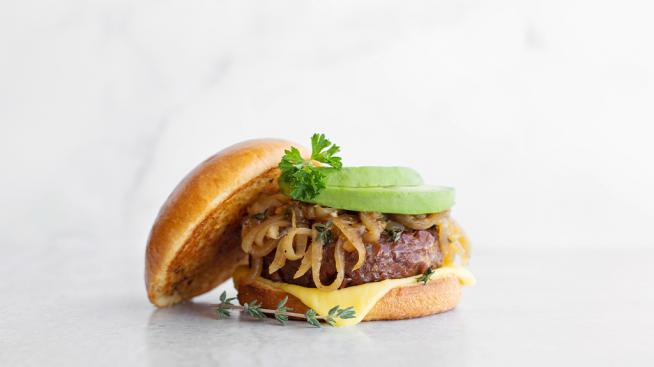 Image https://www.naturalgrocers.com/sites/default/files/styles/search_card/public/media_images/Beyond%20Meat%20and%20Onion%20Burger_Recipe%20Feature_1024x587.jpg?itok=D4A9DOvN