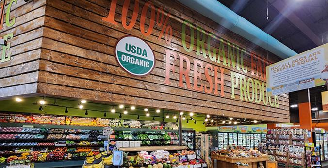 Natural Grocers Denver - Cherry Knolls 100% Organic Produce Department 2