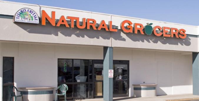 Natural Grocers Mission Trace store front