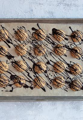 Chocolate Drizzled Cherry Macaroons