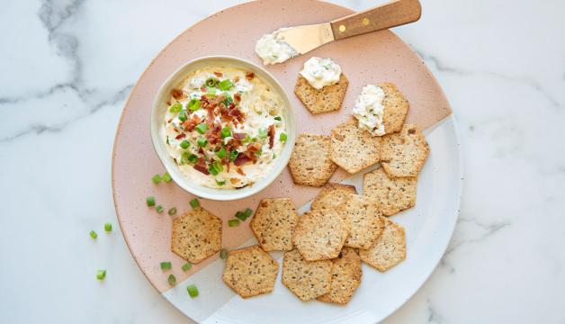 Natural Grocers Creamy, Bacon-y Green Onion Dip