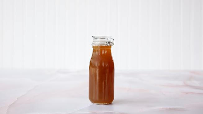 Image https://www.naturalgrocers.com/sites/default/files/styles/search_card/public/media_images/16636_Green_Tea_Simple_Syrup_Web_Recipe_Feature_1024x587.jpg?itok=QLVkEVZO