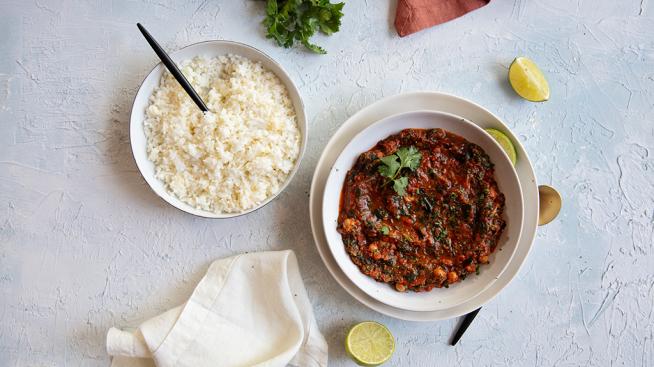 Image https://www.naturalgrocers.com/sites/default/files/styles/search_card/public/media_images/17323_Chana_Masala_with_Spinach_Web_Recipe_Feature_1024x587.jpg?itok=0eCJI-5i