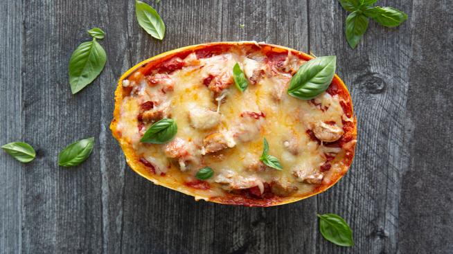 Image https://www.naturalgrocers.com/sites/default/files/styles/search_card/public/media_images/Spagetti%20Squash%20Sausage%20Pizza_Recipe%20Photo_Recipe%20Feature_1024x587.jpg?itok=64YpwD0y