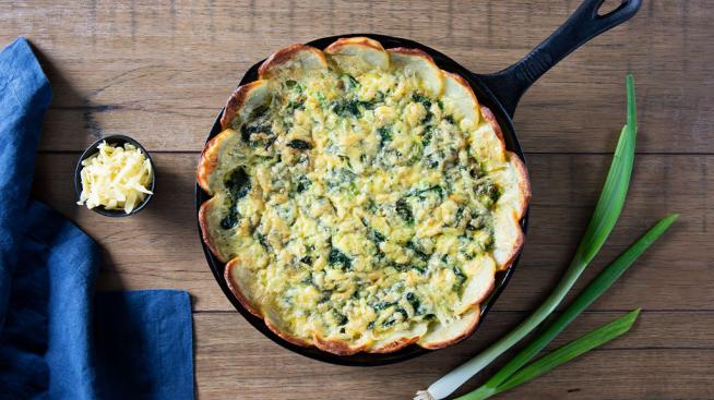 Image https://www.naturalgrocers.com/sites/default/files/styles/search_card/public/media_images/Spinach%20Potato%20Quiche_Recipe%20Feature_1024x587.jpg?itok=n_rMoYXc