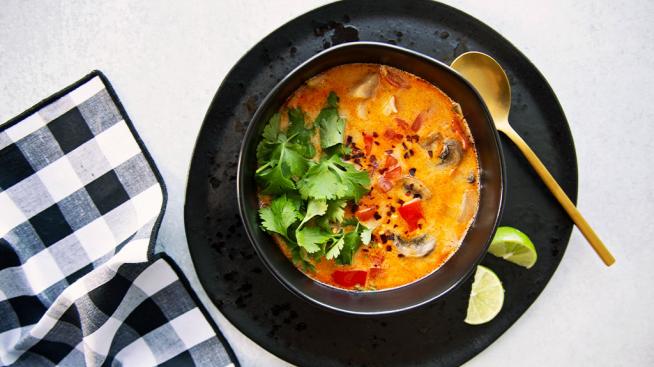 Image https://www.naturalgrocers.com/sites/default/files/styles/search_card/public/media_images/Thai%20Style%20Coconut%20Ginger%20Soup_Recipe%20Feature_1024x587.jpg?itok=Fy2oAZMn