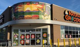 McMinnville store front.